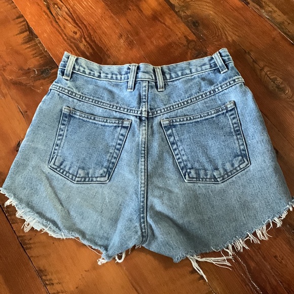 Vintage Distressed Denim Shorts Size 7/8 - Picture 2 of 3